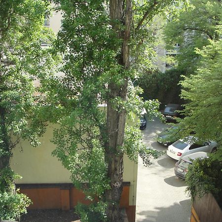 Apartment Near City Centre With Parking Place Prag Exteriör bild